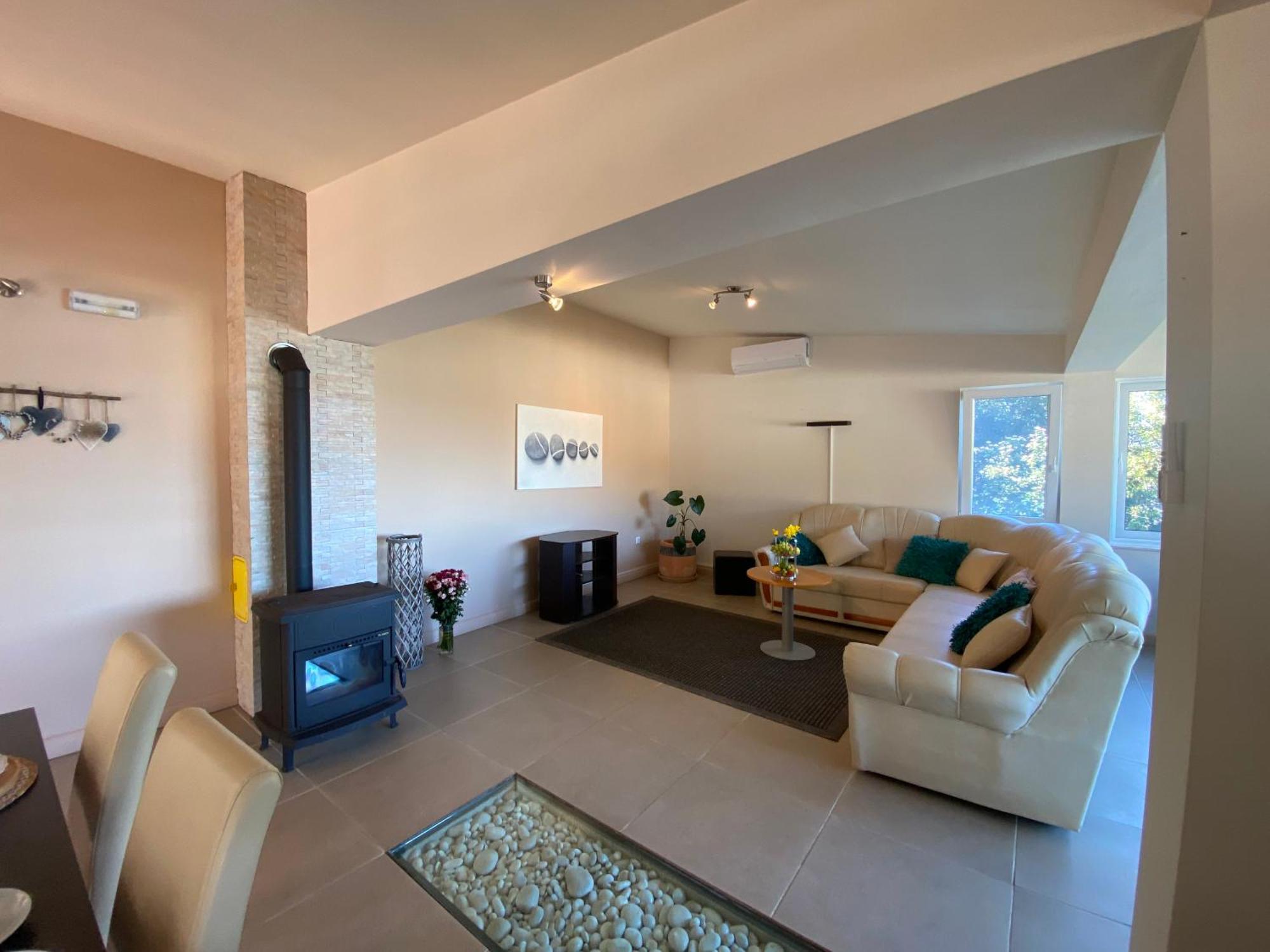 Apartments Eva Savar ภายนอก รูปภาพ