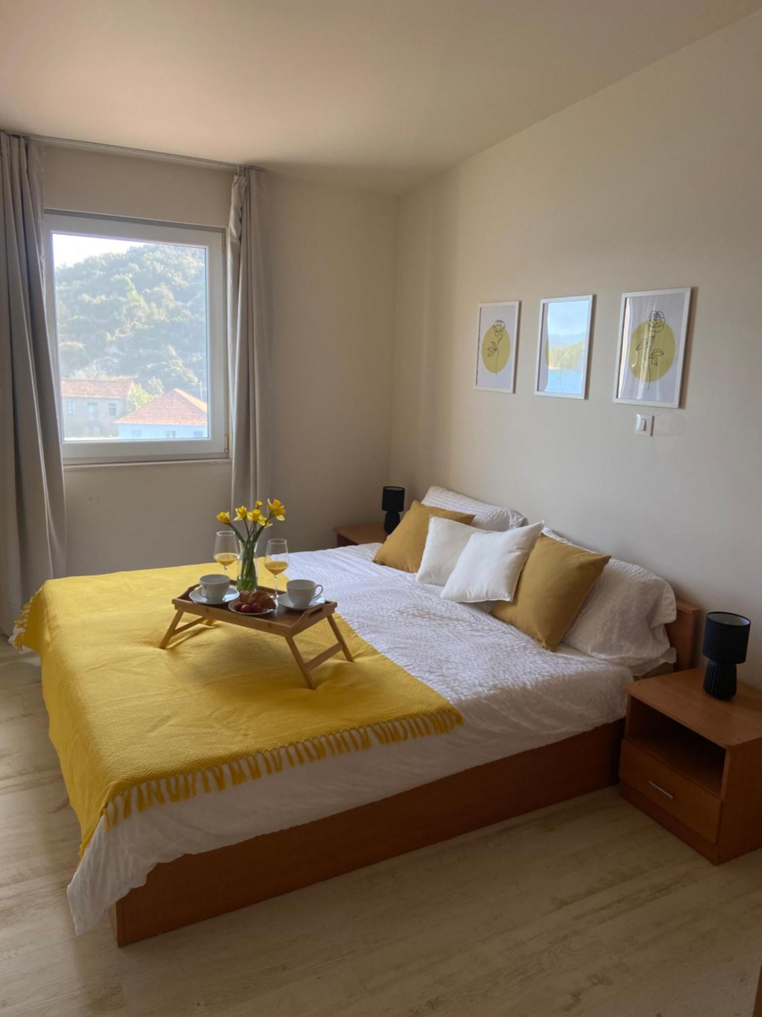Apartments Eva Savar ภายนอก รูปภาพ