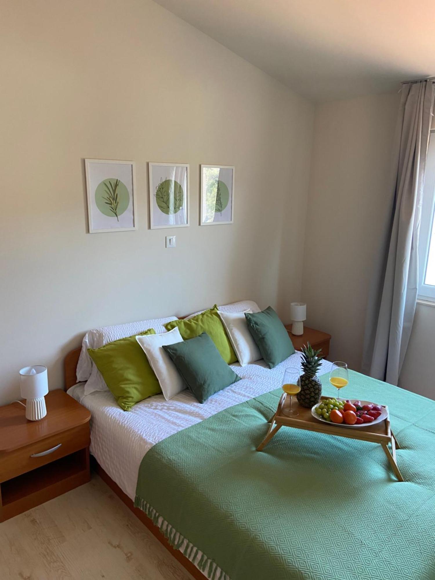 Apartments Eva Savar ภายนอก รูปภาพ